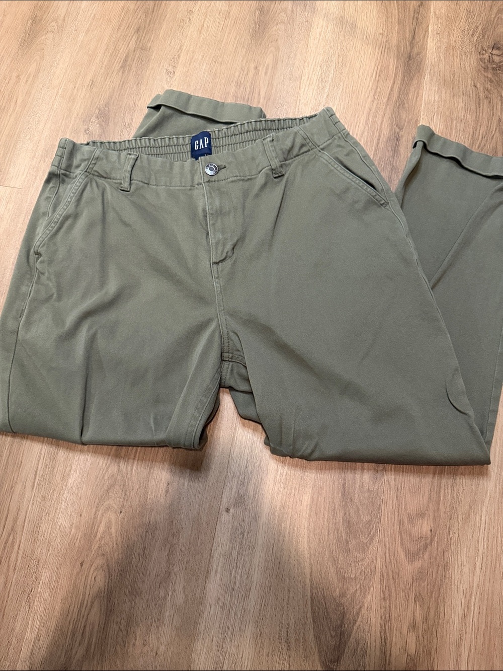 GAP Olive Green Chino Pants - ankle size 12 (1)